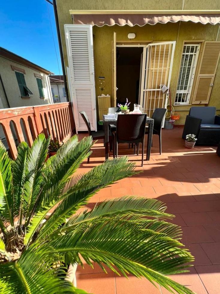 Апартаменты La Casa Di Ele, Parcheggio Privato Gratuito Специя Экстерьер фото