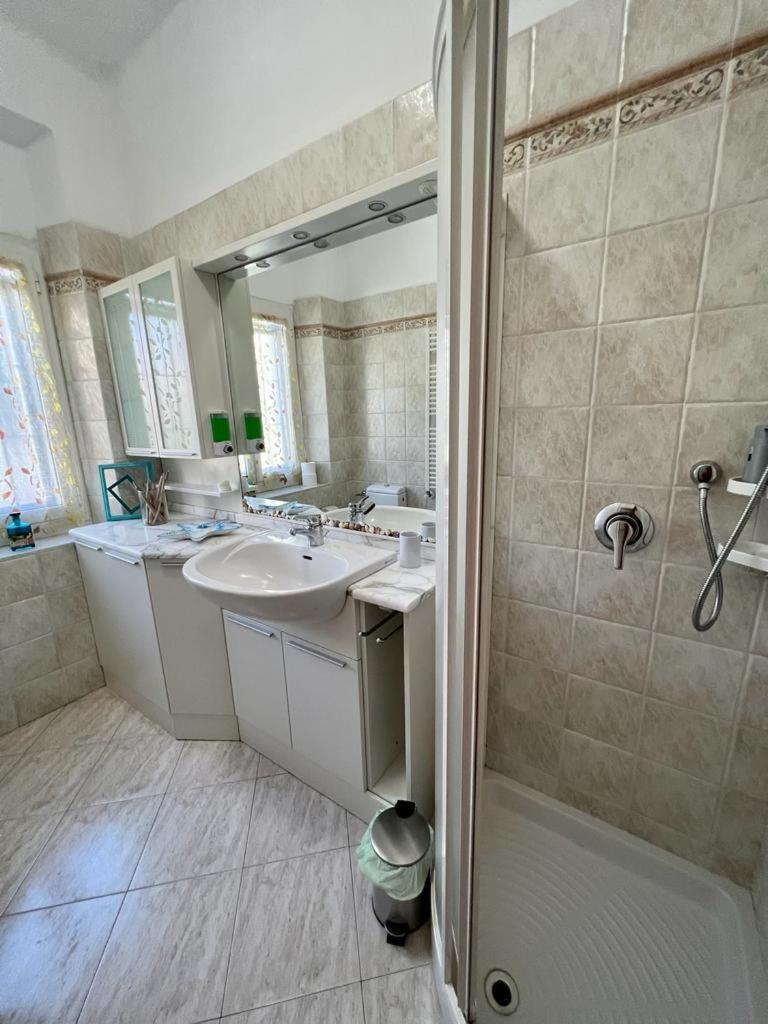 Апартаменты La Casa Di Ele, Parcheggio Privato Gratuito Специя Экстерьер фото